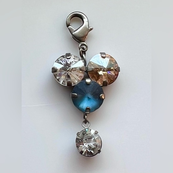 Elegant Blue and Crystal Charm Pendant - Picture 1 of 1
